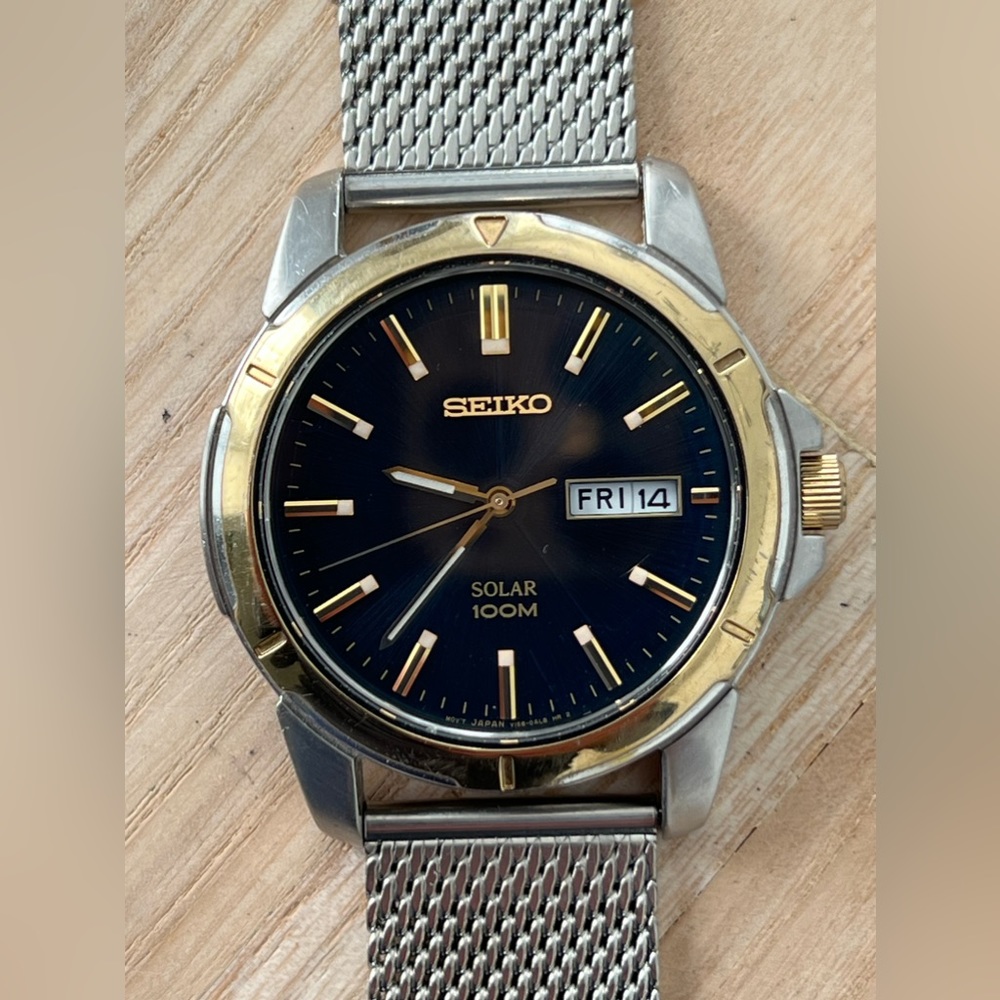 Seiko Solar Men’s Watch Black Dial New Stainless Weave Bracelet Day Date Windows